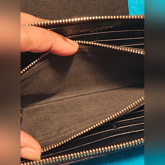 YSL Zip Around Black Quilted Wallet with Gold Logo w/ Box - Picture 10 of 16